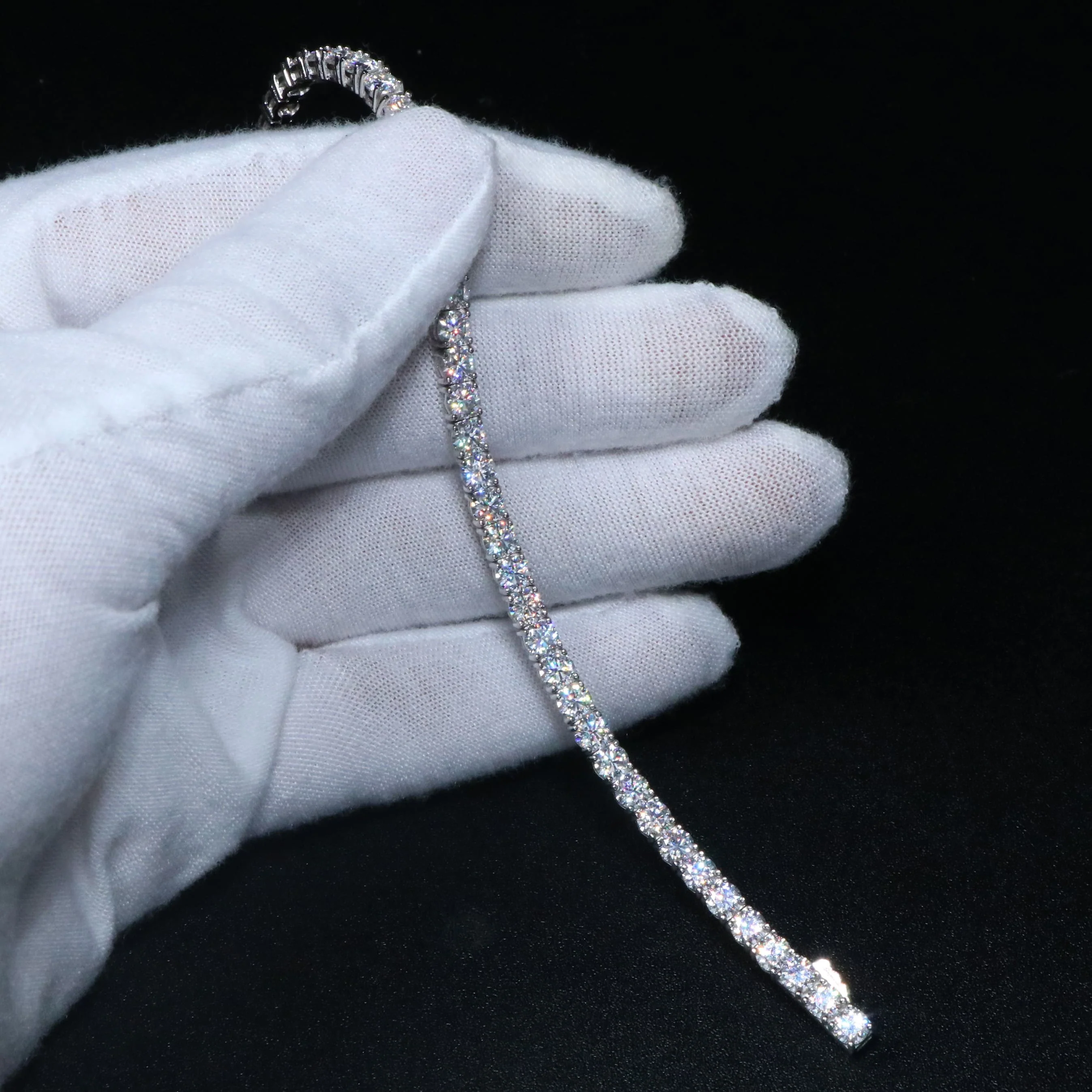 Ludovic Moissanite Tennis Bracelet (Platinum-Plated Silver - 5mm - 8.5-inch) - Image 2